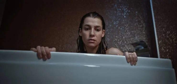 Под водой (2018) смотреть онлайн Под водой (2018) фильм смотреть онлайн