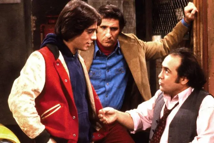 Такси (1978) в хорошем качестве смотреть онлайн Такси (1978) сериал в хорошем качестве смотреть онлайн