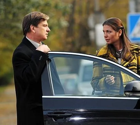 Дворик (2010) 1 сезон 1-248,249,250 серия в хорошем качестве смотреть онлайн Дворик (2010) сериал 1-248,249,250 серию 1 сезона в хорошем качестве смотреть онлайн