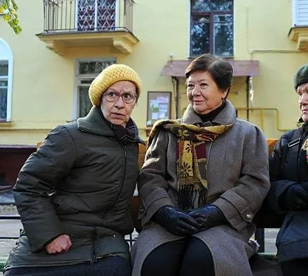 Дворик (2010) 1 сезон 1-248,249,250 серия смотреть онлайн бесплатно Дворик (2010) сериал 1-248,249,250 серию 1 сезона смотреть онлайн бесплатно