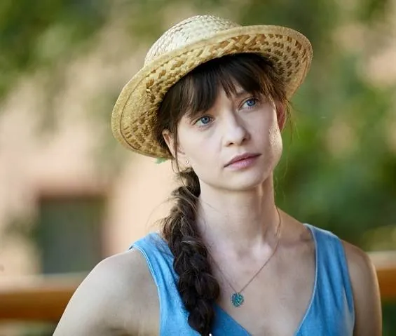 Садовница (2019) 1 сезон 1-1,2,3,4 серия смотреть онлайн Садовница (2019) сериал 1-1,2,3,4 серию 1 сезона смотреть онлайн