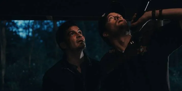 Зло пускает корни (2020) в хорошем качестве смотреть онлайн Зло пускает корни (2020) фильм в хорошем качестве смотреть онлайн