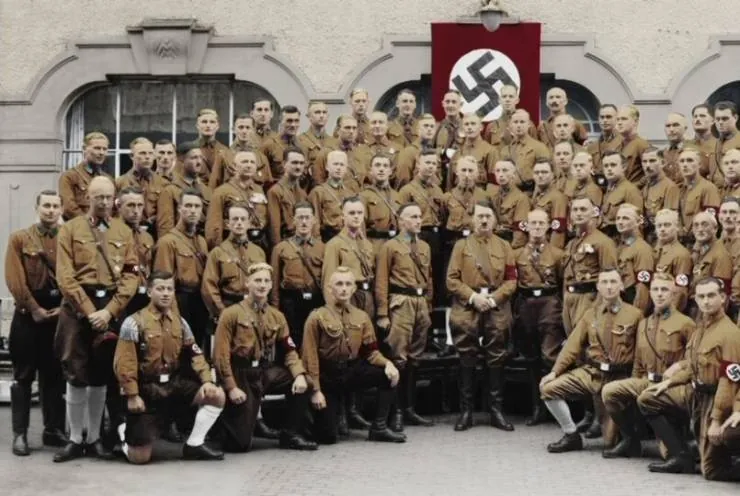 Апокалипсис: Гитлер (2011) 1 сезон 1-1,2 серия смотреть онлайн бесплатно Апокалипсис: Гитлер (2011) сериал 1-1,2 серию 1 сезона смотреть онлайн бесплатно