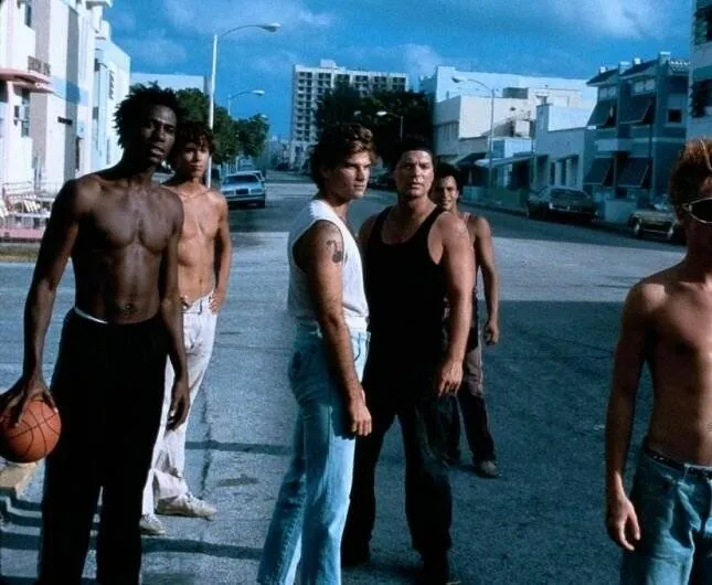 Сплоченные (1986) смотреть онлайн Сплоченные (1986) фильм смотреть онлайн