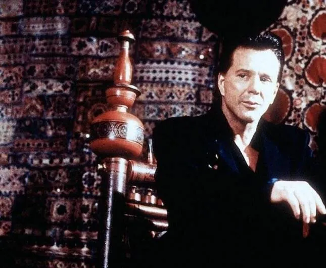 Любовь в Париже (1997) в хорошем качестве смотреть онлайн Любовь в Париже (1997) фильм в хорошем качестве смотреть онлайн