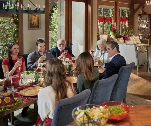 Пятизвёздочное Рождество (2020) в хорошем качестве смотреть онлайн Пятизвёздочное Рождество (2020) фильм в хорошем качестве смотреть онлайн