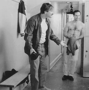 Твои друзья и соседи (1998) в хорошем качестве смотреть онлайн Твои друзья и соседи (1998) фильм в хорошем качестве смотреть онлайн