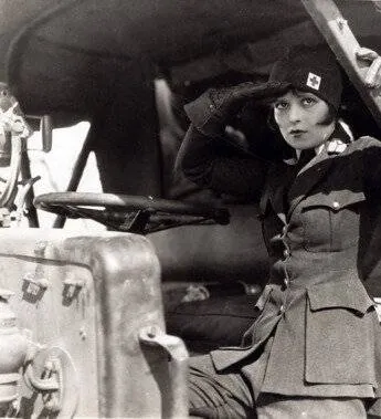 Крылья (1927) в хорошем качестве смотреть онлайн Крылья (1927) фильм в хорошем качестве смотреть онлайн