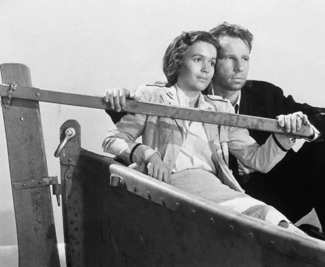 Спасательная шлюпка (1944) в хорошем качестве смотреть онлайн Спасательная шлюпка (1944) фильм в хорошем качестве смотреть онлайн