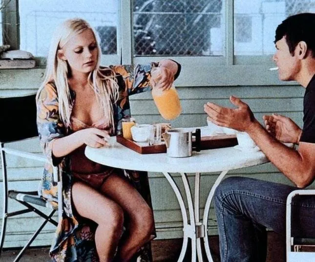 Ателье моделей (1969) в хорошем качестве смотреть онлайн Ателье моделей (1969) фильм в хорошем качестве смотреть онлайн