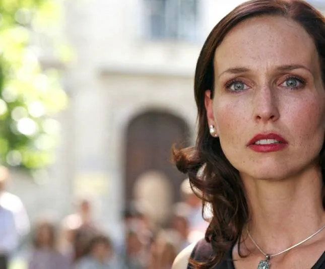 12 знаков (2007) 1 сезон 1-1,2 серия смотреть онлайн бесплатно 12 знаков (2007) сериал 1-1,2 серию 1 сезона смотреть онлайн бесплатно