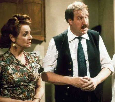 Алло, алло! (1982) смотреть онлайн Алло, алло! (1982) сериал смотреть онлайн