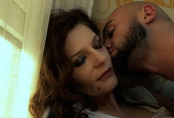 Мужчина в ванне (2010) смотреть онлайн Мужчина в ванне (2010) фильм смотреть онлайн