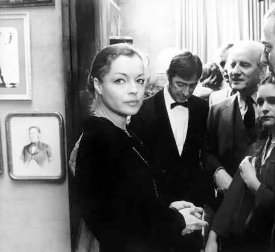 Свет женщины (1979) в хорошем качестве смотреть онлайн Свет женщины (1979) фильм в хорошем качестве смотреть онлайн