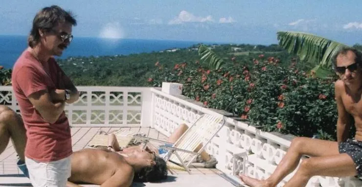 У подножия вулкана (2021) смотреть онлайн У подножия вулкана (2021) фильм смотреть онлайн