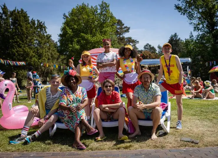 Мини-диско. Танцуют все! (2022) в хорошем качестве смотреть онлайн Мини-диско. Танцуют все! (2022) фильм в хорошем качестве смотреть онлайн