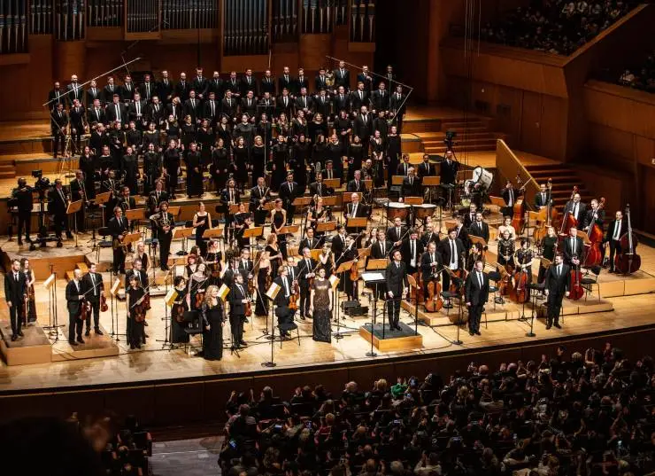 Курентзис: Бетховен Симфония № 9 (2022) смотреть онлайн Курентзис: Бетховен Симфония № 9 (2022) фильм смотреть онлайн