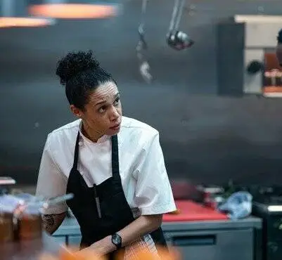 Точка кипения (2023) 1 сезон 1-1,2,3,4,5 серия смотреть онлайн Точка кипения (2023) сериал 1-1,2,3,4,5 серию 1 сезона смотреть онлайн