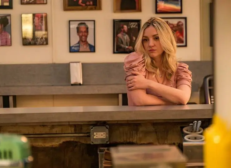 Медведь (2022) смотреть онлайн Медведь (2022) сериал смотреть онлайн