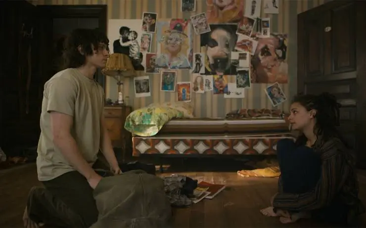 Переполненная комната (2023) смотреть онлайн Переполненная комната (2023) сериал смотреть онлайн