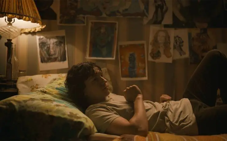 Переполненная комната (2023) в хорошем качестве смотреть онлайн Переполненная комната (2023) сериал в хорошем качестве смотреть онлайн