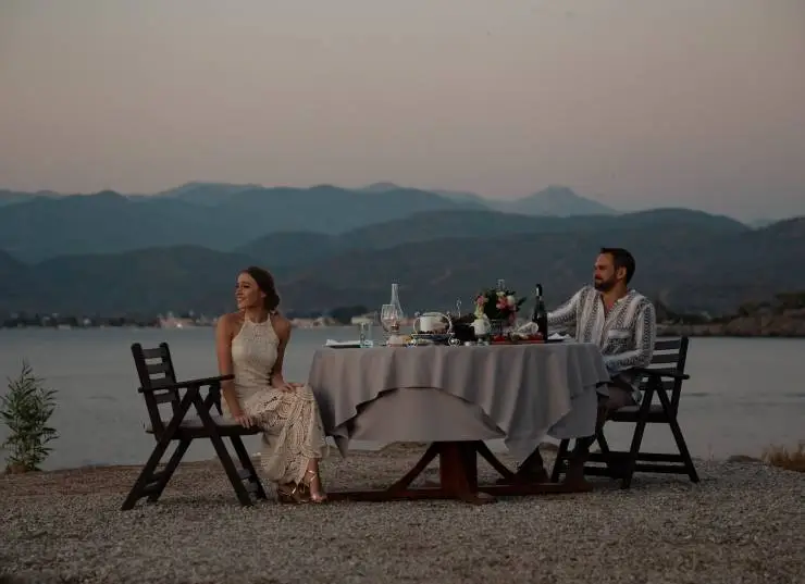 Между нами глубокое море (2022) смотреть онлайн бесплатно Между нами глубокое море (2022) сериал смотреть онлайн бесплатно