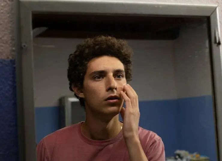 Лето 1990 (2023) 1 сезон 1-6,7,8 серия смотреть онлайн Лето 1990 (2023) сериал 1-6,7,8 серию 1 сезона смотреть онлайн