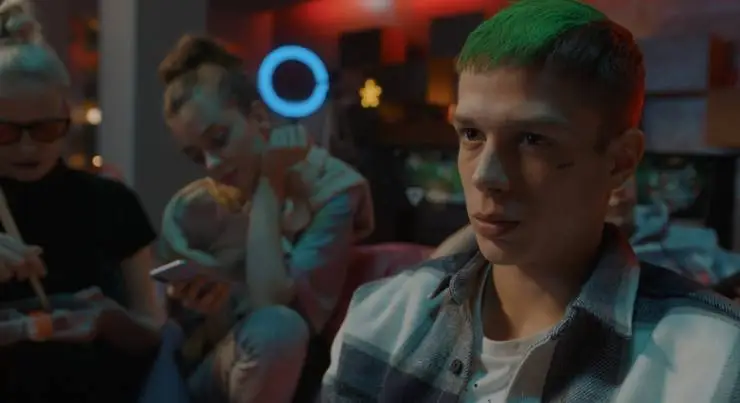 Бесит (2021) 1 сезон 1-1,2,3,4,5 серия в хорошем качестве смотреть онлайн Бесит (2021) сериал 1-1,2,3,4,5 серию 1 сезона в хорошем качестве смотреть онлайн