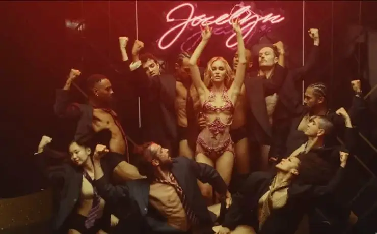 Кумир (2023) 1 сезон 1-1,2,3,4,5 серия в хорошем качестве смотреть онлайн Кумир (2023) сериал 1-1,2,3,4,5 серию 1 сезона в хорошем качестве смотреть онлайн