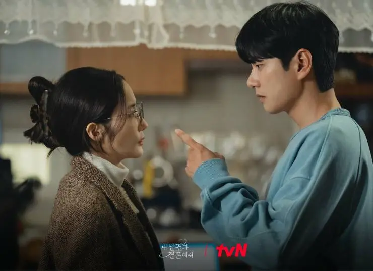 Выходи замуж за моего супруга! (2024) смотреть онлайн Выходи замуж за моего супруга! (2024) сериал смотреть онлайн