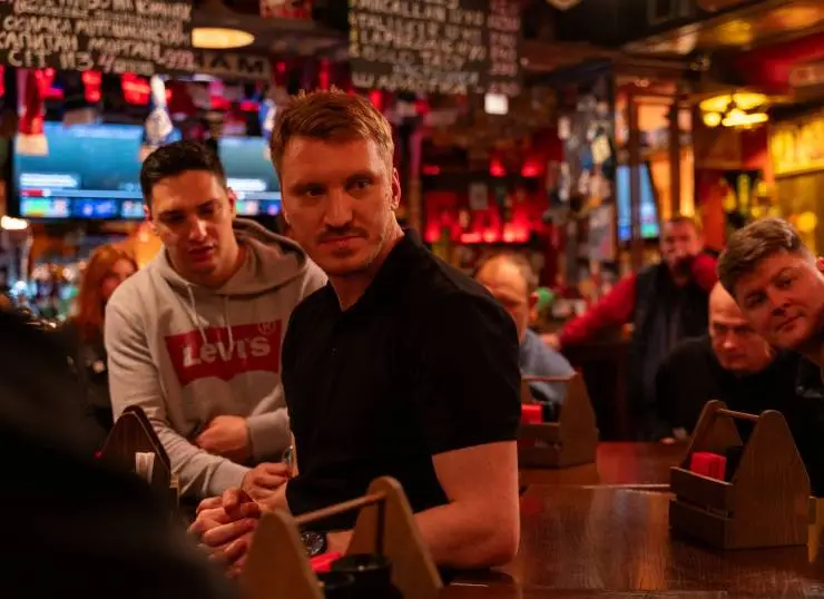 На работу! (2024) 1 сезон 1-10,11,12 серия смотреть онлайн бесплатно На работу! (2024) сериал 1-10,11,12 серию 1 сезона смотреть онлайн бесплатно