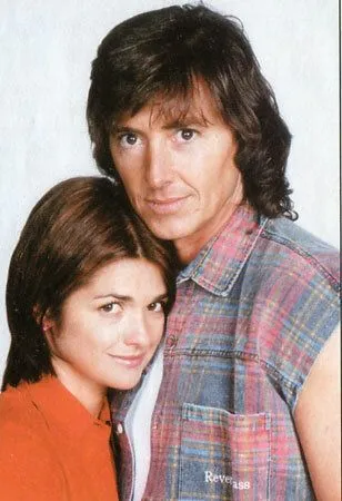 Любовь удачливых / 1000 millones (2002) cериал смотреть онлайн в хорошем качестве