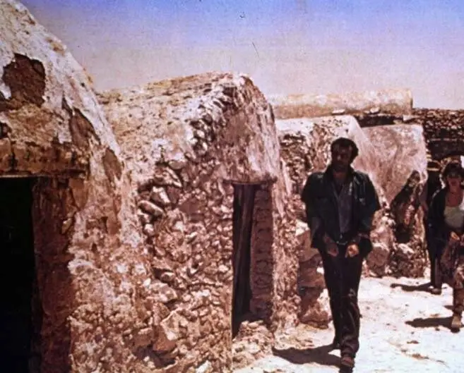 Крест Сахары (1977) смотреть онлайн бесплатно Крест Сахары (1977) фильм смотреть онлайн бесплатно