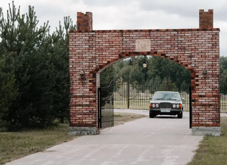 Наследники и самозванцы (2022) смотреть онлайн Наследники и самозванцы (2022) сериал смотреть онлайн