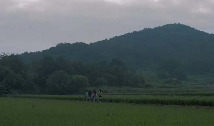 Короткие каникулы (2020) в хорошем качестве смотреть онлайн Короткие каникулы (2020) фильм в хорошем качестве смотреть онлайн