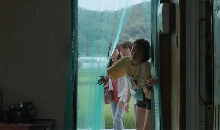 Короткие каникулы (2020) смотреть онлайн бесплатно Короткие каникулы (2020) фильм смотреть онлайн бесплатно