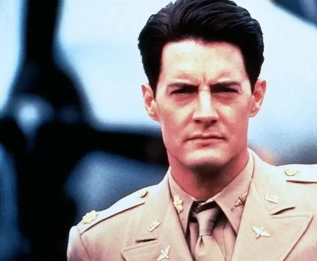 Розуэлл (1994) смотреть онлайн бесплатно Розуэлл (1994) фильм смотреть онлайн бесплатно