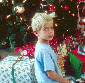 Я видел, как мама целовала Санта Клауса (2001) смотреть онлайн бесплатно Я видел, как мама целовала Санта Клауса (2001) фильм смотреть онлайн бесплатно