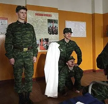 Солдаты. И офицеры (2010) смотреть онлайн Солдаты. И офицеры (2010) сериал смотреть онлайн