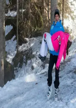 Застрявшие вне жизни (2023) 1 сезон 1-6,7,8 серия в хорошем качестве смотреть онлайн Застрявшие вне жизни (2023) сериал 1-6,7,8 серию 1 сезона в хорошем качестве смотреть онлайн