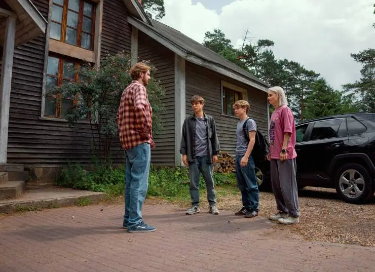 Трудная (2024) 1 сезон 1-7,8,9 серия смотреть онлайн Трудная (2024) сериал 1-7,8,9 серию 1 сезона смотреть онлайн