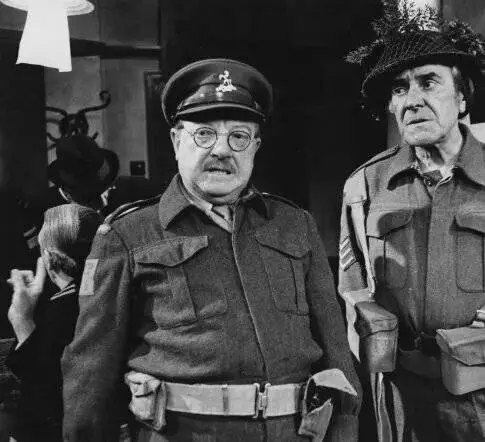 Папашина армия (1968) смотреть онлайн бесплатно Папашина армия (1968) сериал смотреть онлайн бесплатно