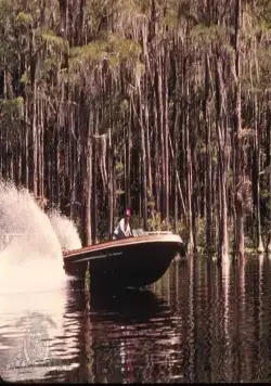 Гатор (1976) в хорошем качестве смотреть онлайн Гатор (1976) фильм в хорошем качестве смотреть онлайн