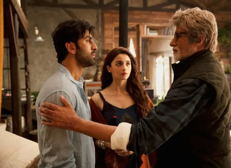 Брахмастра, часть 1: Шива (2022) смотреть онлайн Брахмастра, часть 1: Шива (2022) фильм смотреть онлайн