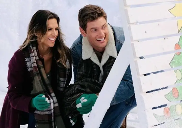 Рождественский ремонт (2021) смотреть онлайн Рождественский ремонт (2021) фильм смотреть онлайн