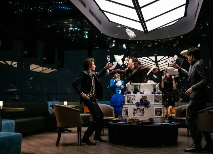 Мертвы и мажоры (2021) смотреть онлайн Мертвы и мажоры (2021) фильм смотреть онлайн