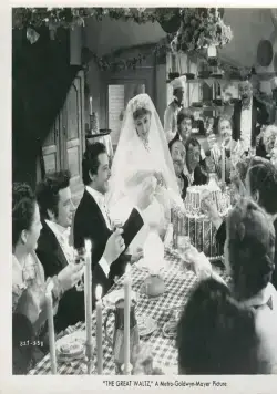 Большой вальс (1938) смотреть онлайн Большой вальс (1938) фильм смотреть онлайн