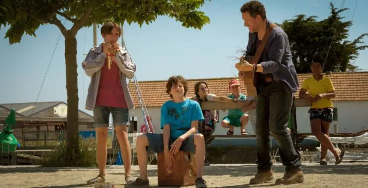 Развеселые каникулы (2024) смотреть онлайн бесплатно Развеселые каникулы (2024) фильм смотреть онлайн бесплатно