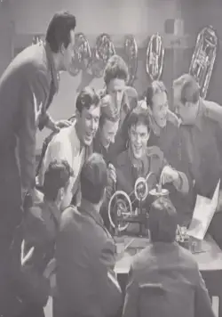 Музыканты одного полка (1965) смотреть онлайн Музыканты одного полка (1965) фильм смотреть онлайн