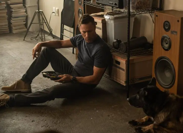 Клык (2023) смотреть онлайн Клык (2023) фильм смотреть онлайн